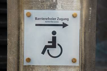 barrier-free-1138387_1920.jpg